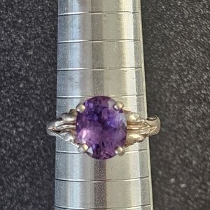 Vintage 925 sterling and purple ring size 7